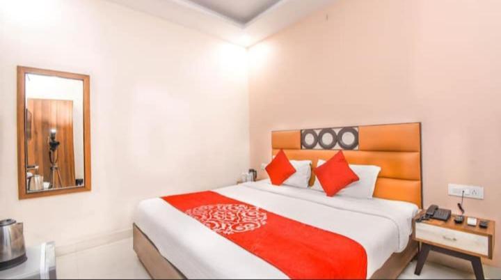 Hotel Roma Deluxe - New Delhi Railway Station المظهر الخارجي الصورة